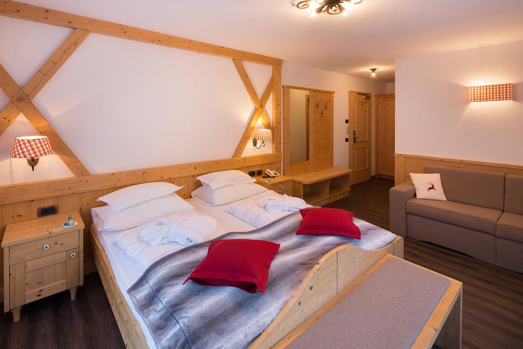 Hotel Somont Selva di Val Gardena Eksteriør bilde