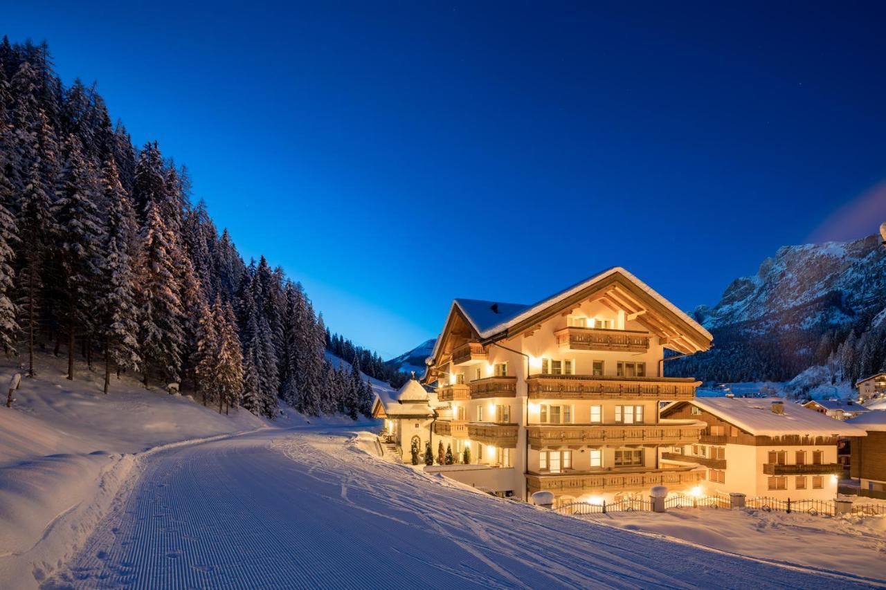 Hotel Somont Selva di Val Gardena Eksteriør bilde